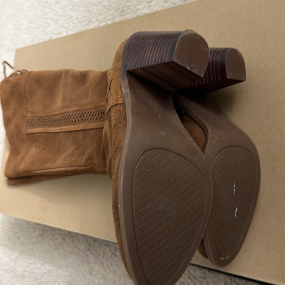 Jessica Simpson boot! - Picture 5 of 8